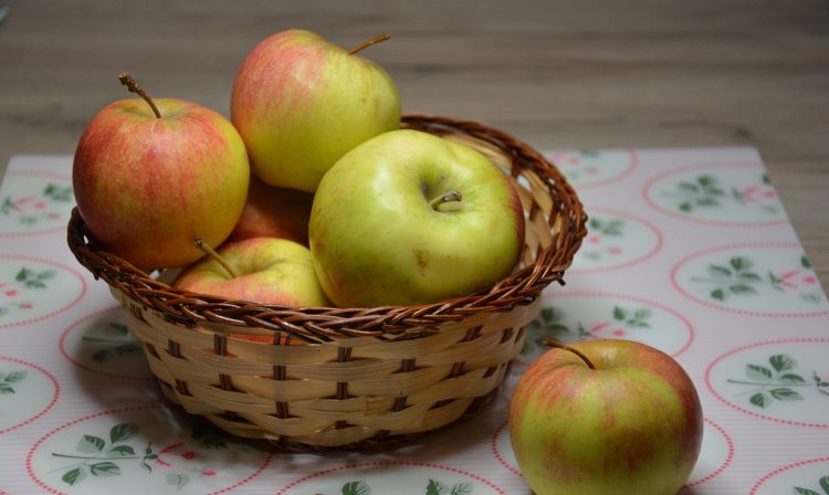 dlaczego warto jeść jabłka