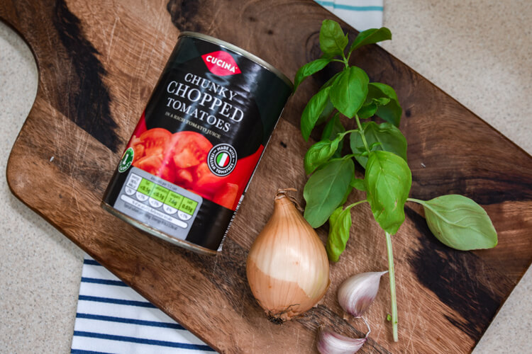 przepis na błyskawiczny sos pomidorowy